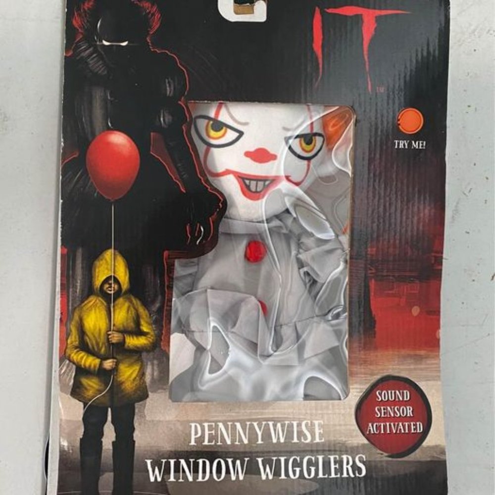 IT Pennywise Window Wigglers Cling Halloween